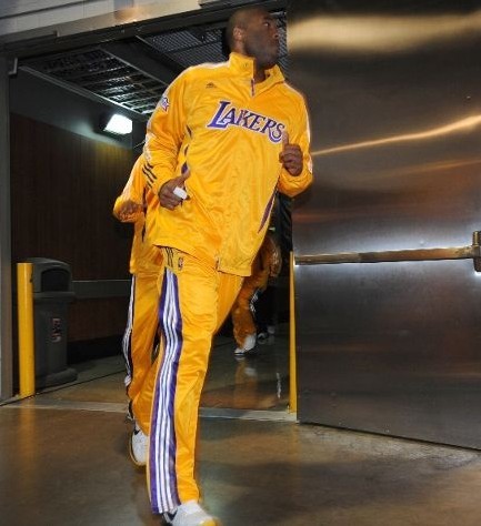 通过适当的 通过适当的