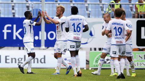 派球员前往 派球员前往