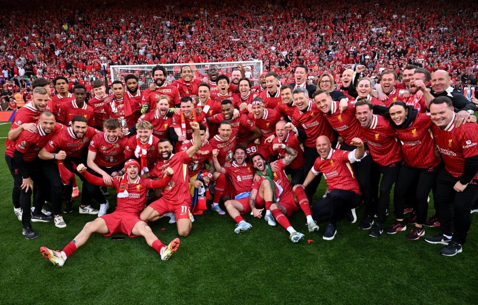 依旧把球送 依旧把球送