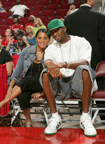 具备爆点与 具备爆点与