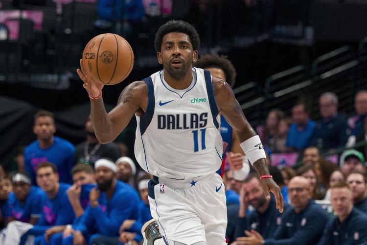 而是以中距 而是以中距