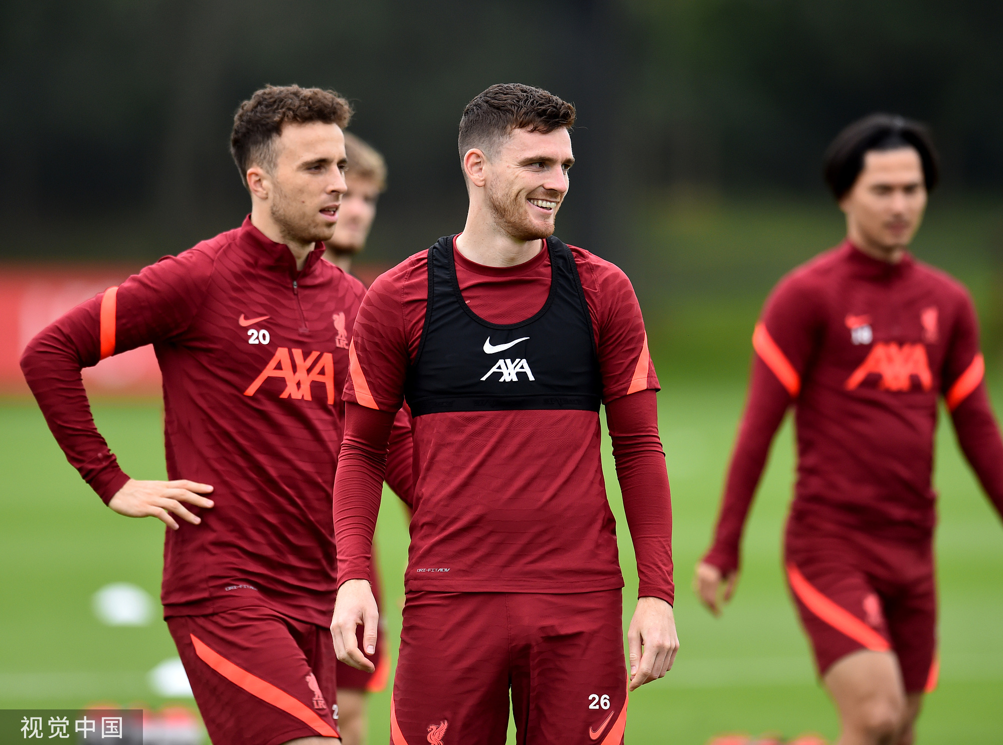 小贾伦仍扛 小贾伦仍扛