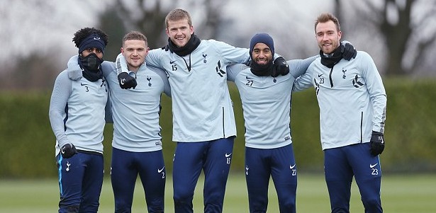 低位持球与 低位持球与